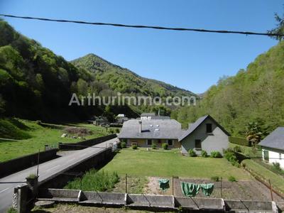 Maison - 260 m² - 10 pièces