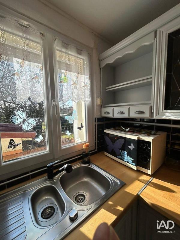 Maison - 250 m² - 6 pièces