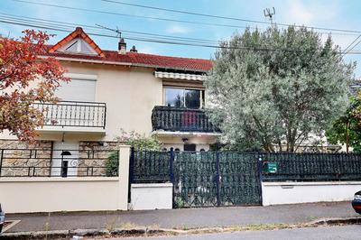 Maison - 115 m² - 6 pièces