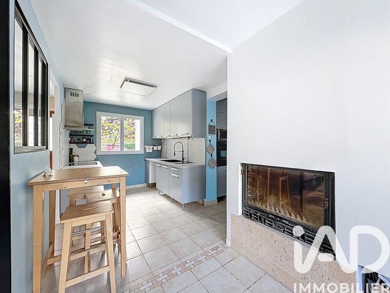 Maison - 182 m² - 8 pièces