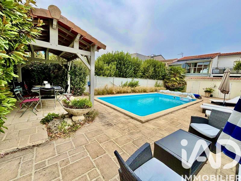 Maison de ville - 168 m² - 5 pièces