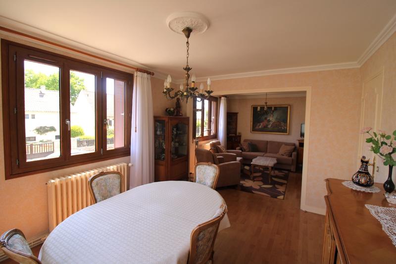 Maison - 102 m² - 5 pièces