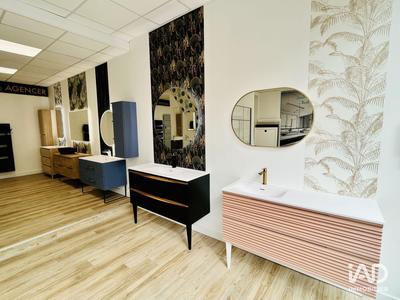 Local commercial - 179 m²