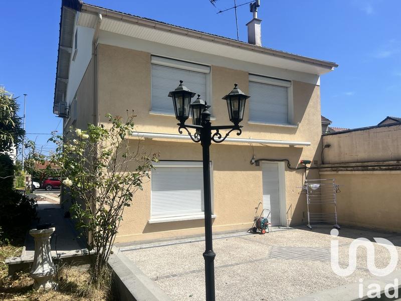 Maison - 158 m² - 7 pièces