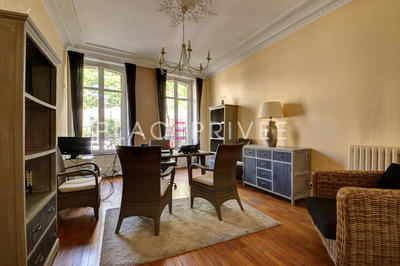 Bureau - 109 m² - 6 pièces