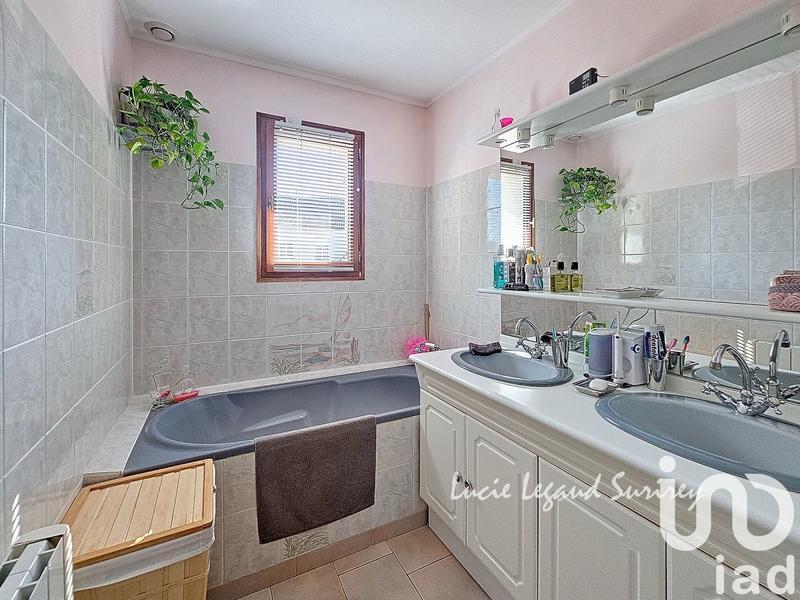 Maison - 158 m² - 7 pièces