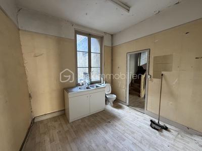 Immeuble - 142 m² - 5 pièces