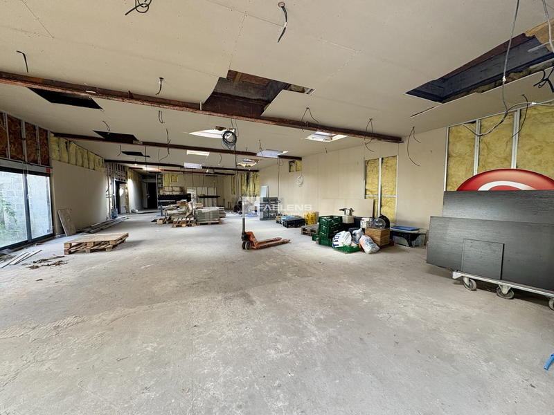 Entrepôt - 388 m²