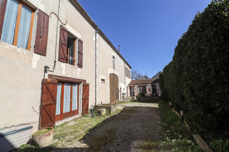 Propriété - 280 m² - 13 pièces