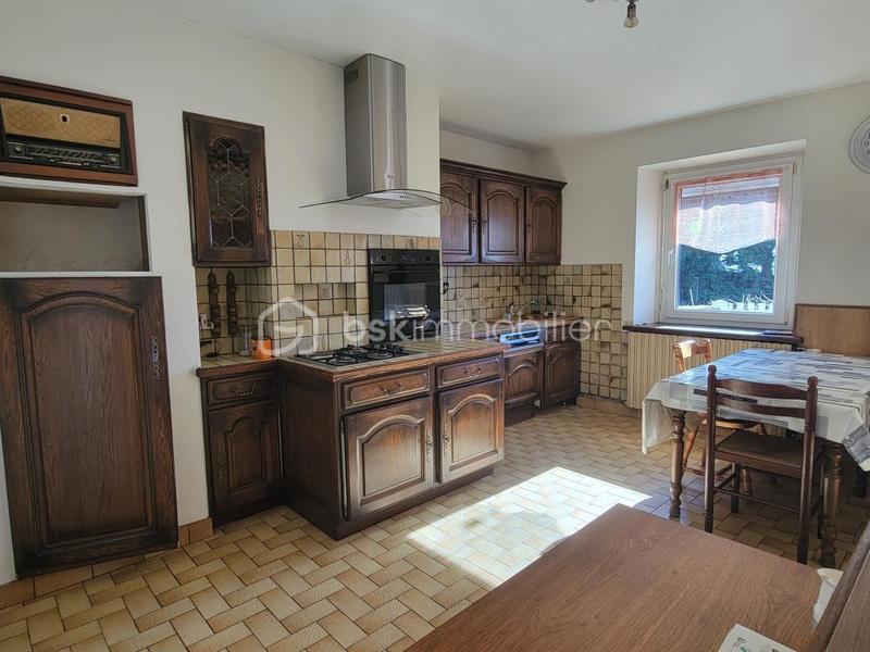 Maison en pierre - 152 m² - 8 pièces