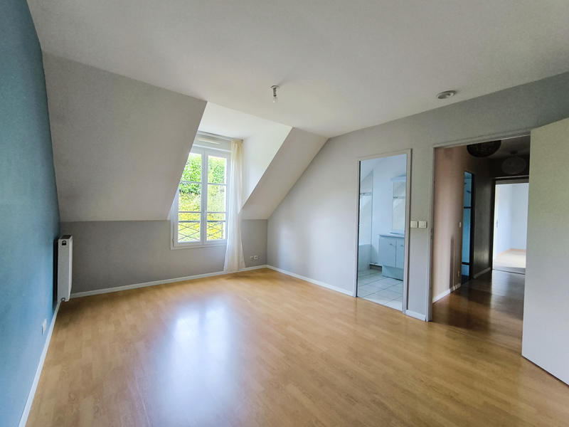 Maison - 131 m² - 8 pièces