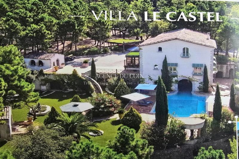 Propriété - 1 500 m² - 50 pièces