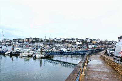 Maison - 170 m² - 10 pièces