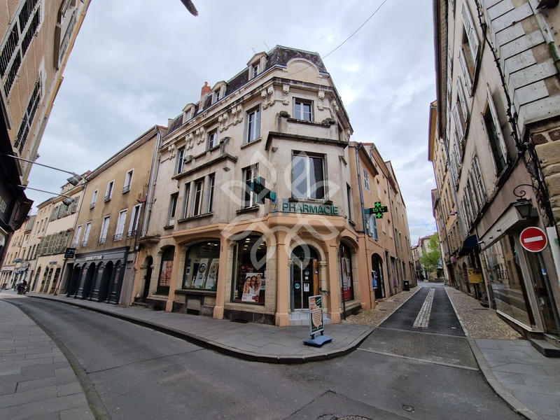 Triplex - 135 m² - 9 pièces