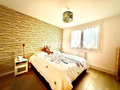 Appartement - 83 m² - 4 pièces