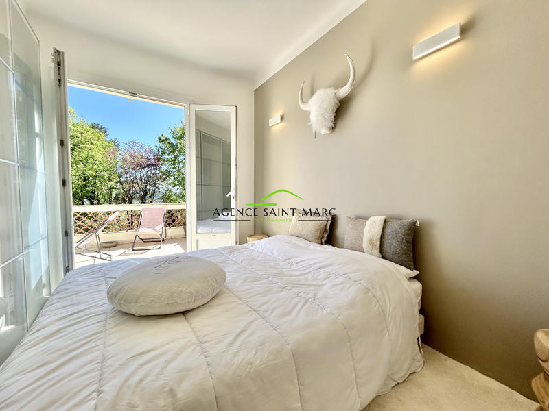 Maison - 102 m² - 4 pièces