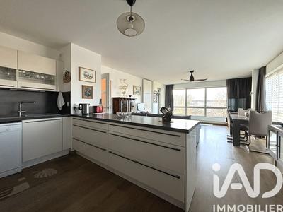 Appartement - 93 m² - 4 pièces