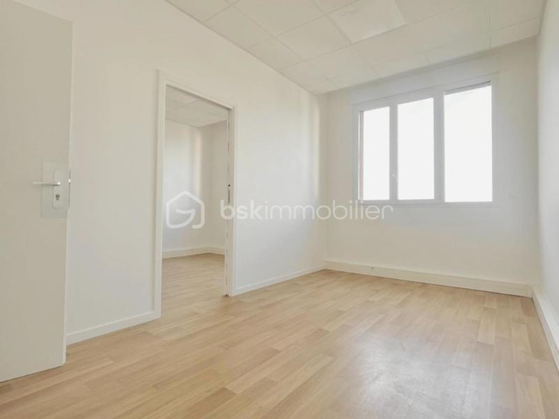 Bureau - 33 m² - 2 pièces