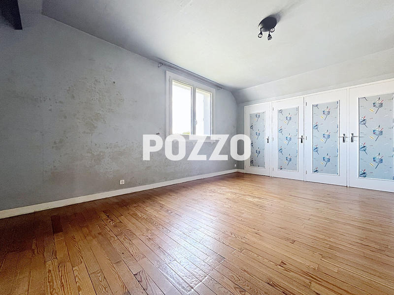 Maison - 160 m² - 8 pièces