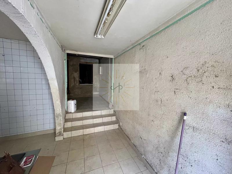 Appartement - 180 m² - 5 pièces