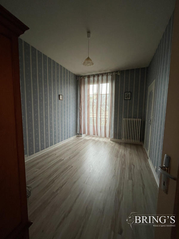 Maison - 196 m² - 6 pièces