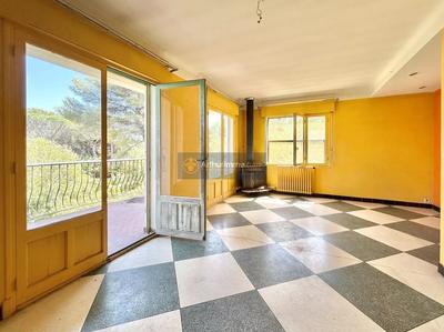 Maison - 112 m² - 6 pièces