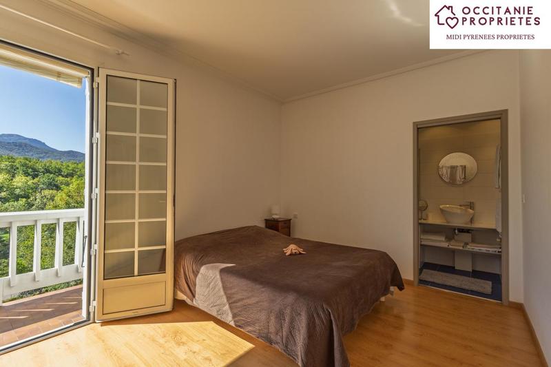 Villa - 203 m² - 7 pièces