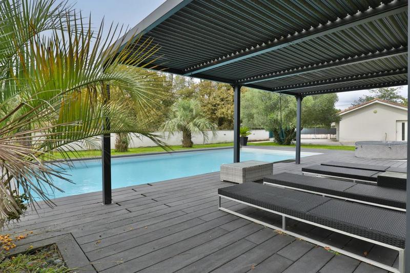 Maison - 180 m² - 6 pièces