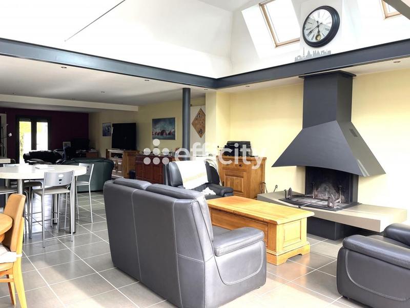 Maison traditionnelle - 190 m² - 5 pièces