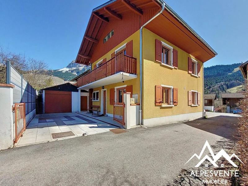 Maison - 100 m² - 4 pièces