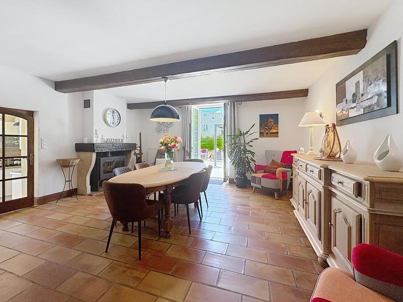 Maison de maîtres - 260 m² - 8 pièces