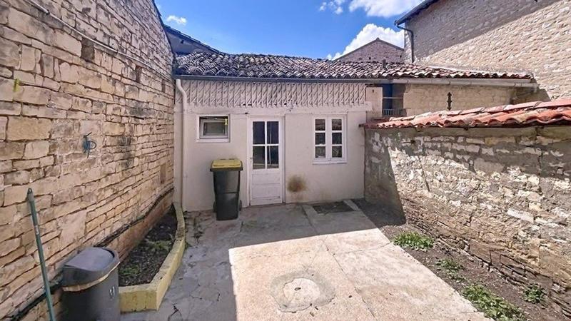 Maison - 104 m² - 4 pièces