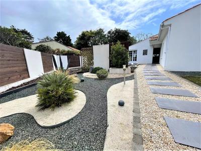 Maison - 144 m² - 6 pièces