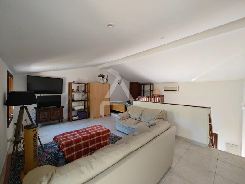 Maison - 106 m² - 5 pièces