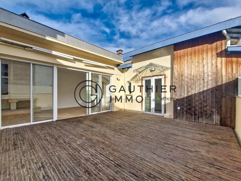 Appartement - 89 m² - 3 pièces