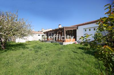 Maison - 110 m² - 6 pièces