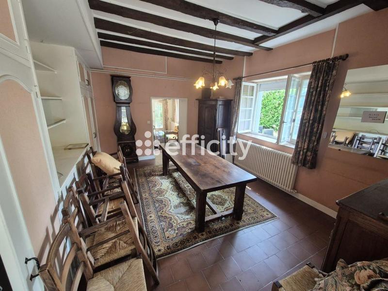 Maison - 231 m² - 6 pièces