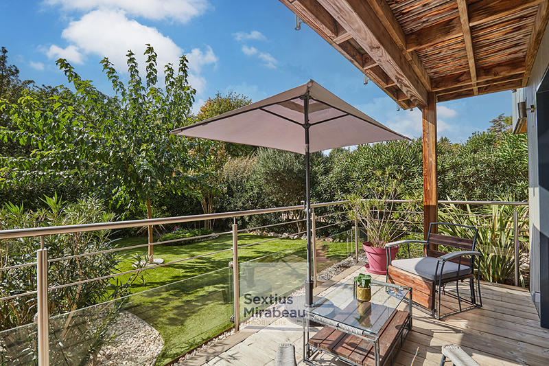 Maison - 200 m² - 6 pièces