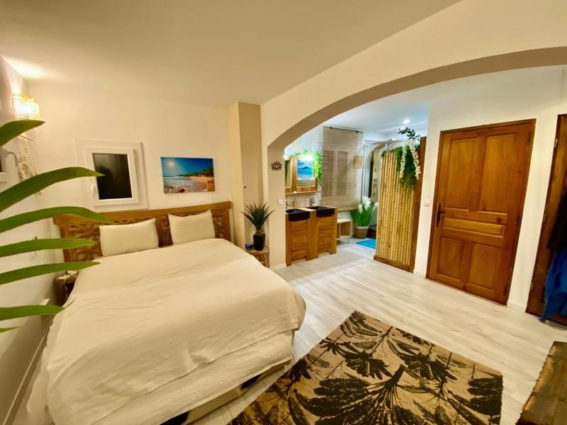 Maison - 185 m² - 9 pièces