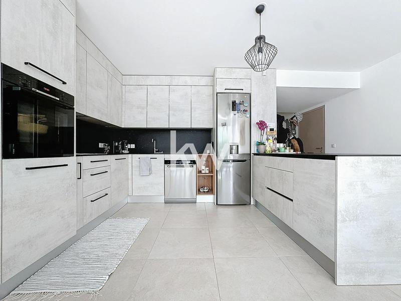 Maison - 127 m² - 5 pièces