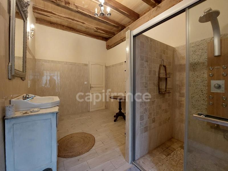 Maison - 363 m² - 17 pièces