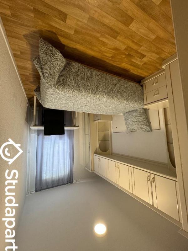 Chambre - 10 m² - 1 pièce