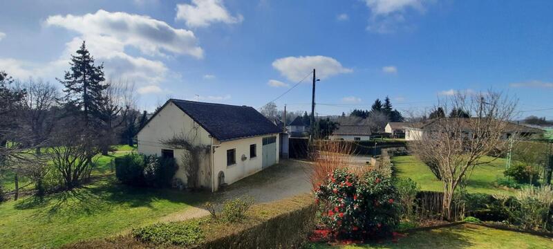 Maison traditionnelle - 219 m² - 6 pièces