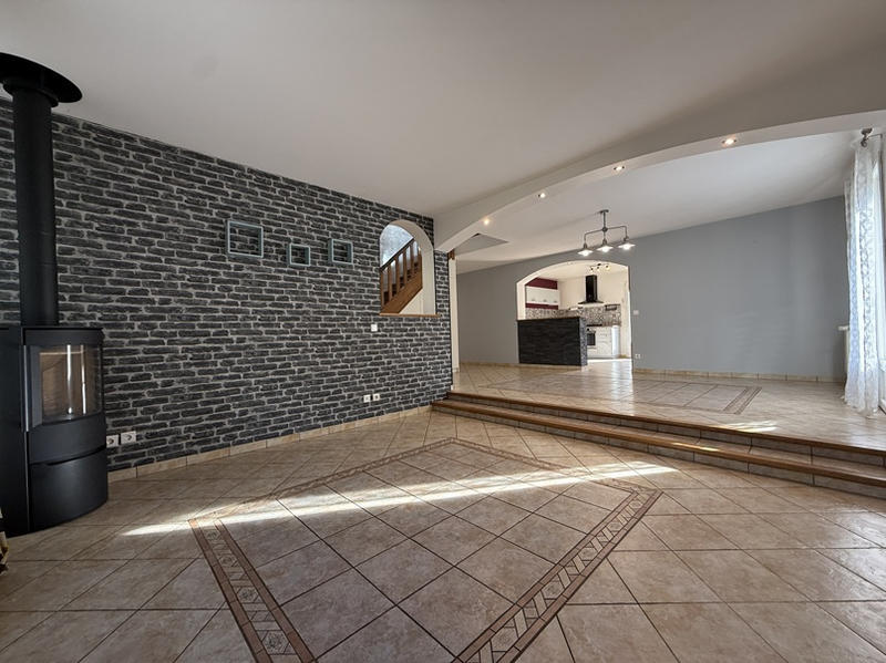 Maison - 198 m² - 7 pièces