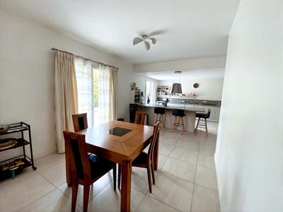 Maison - 170 m² - 4 pièces