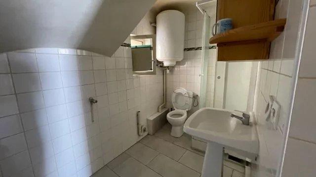 Immeuble - 84 m² - 3 pièces