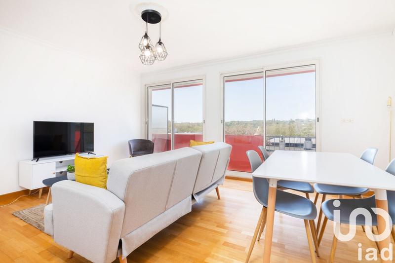 Appartement - 98 m² - 5 pièces