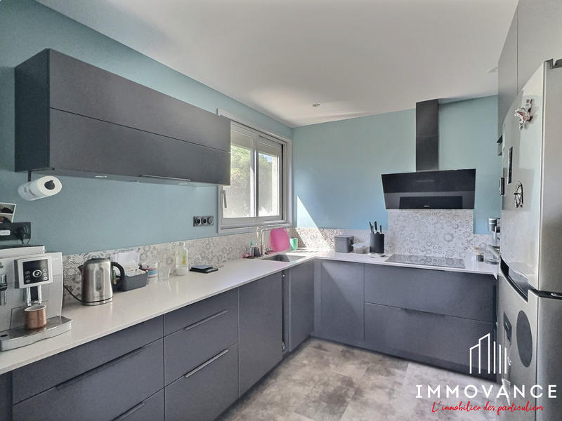 Appartement - 81 m² - 3 pièces