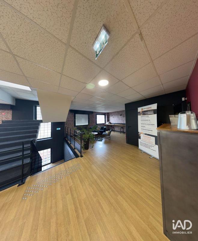 Local commercial - 592 m²