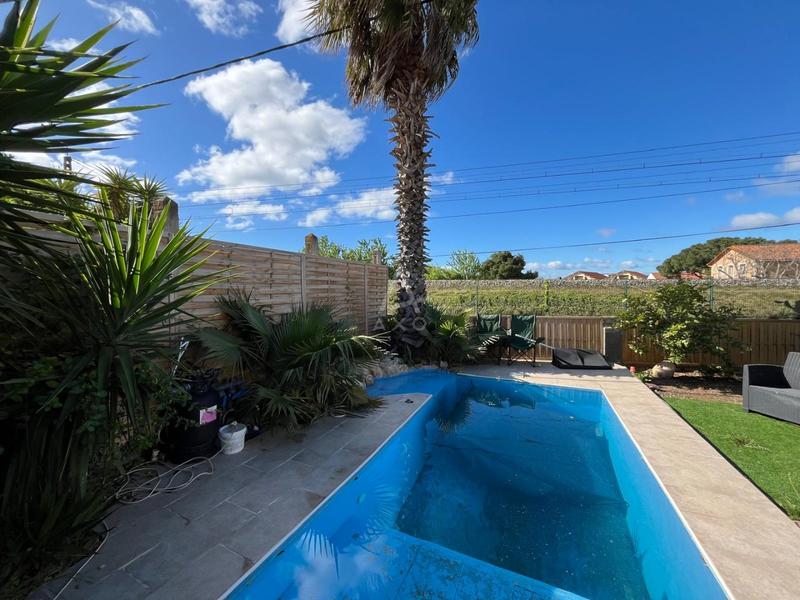 Maison - 93 m² - 4 pièces